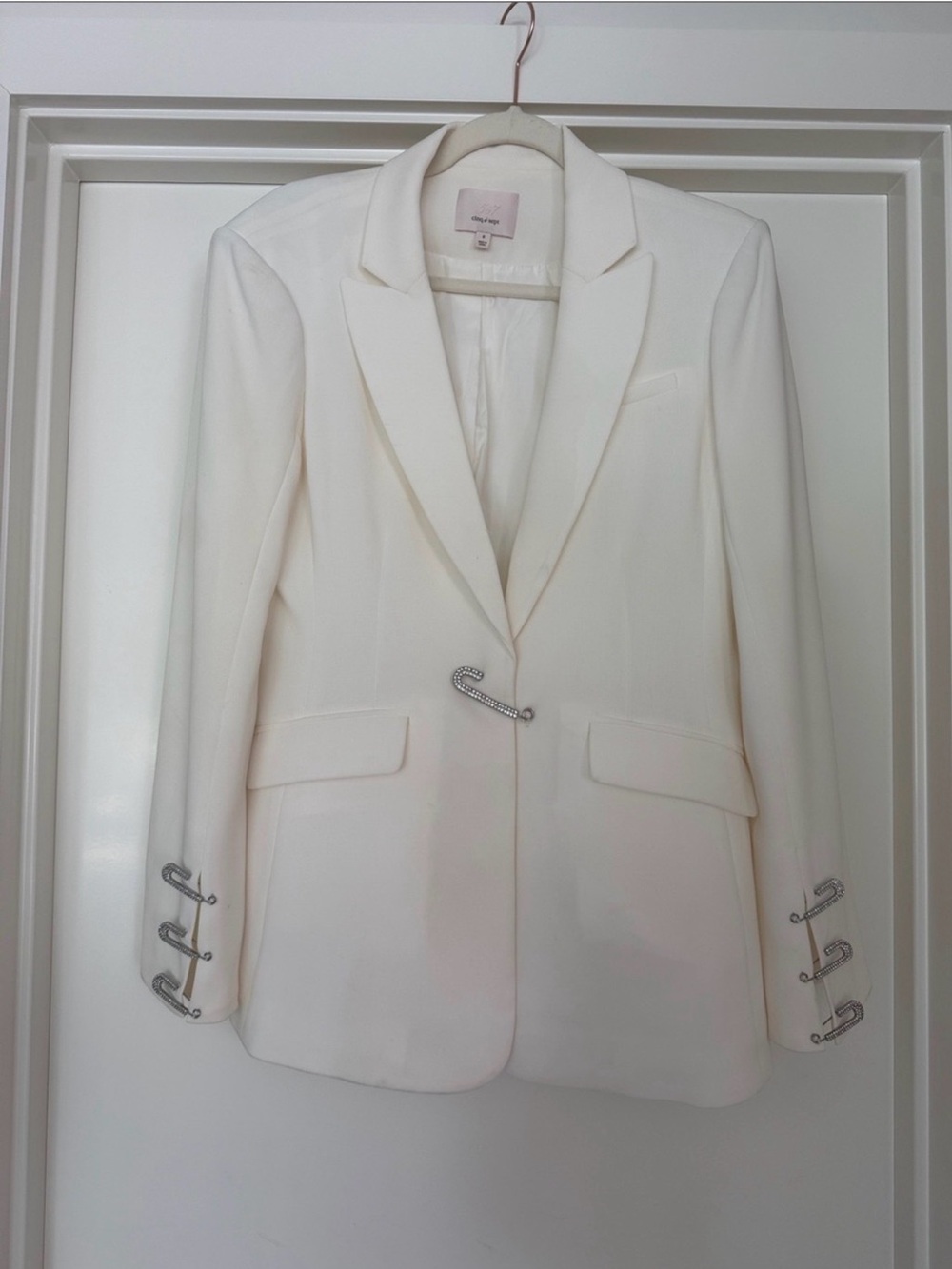 cinq a sept Ivory Tailored Blazer with Decorative Silver Hardware